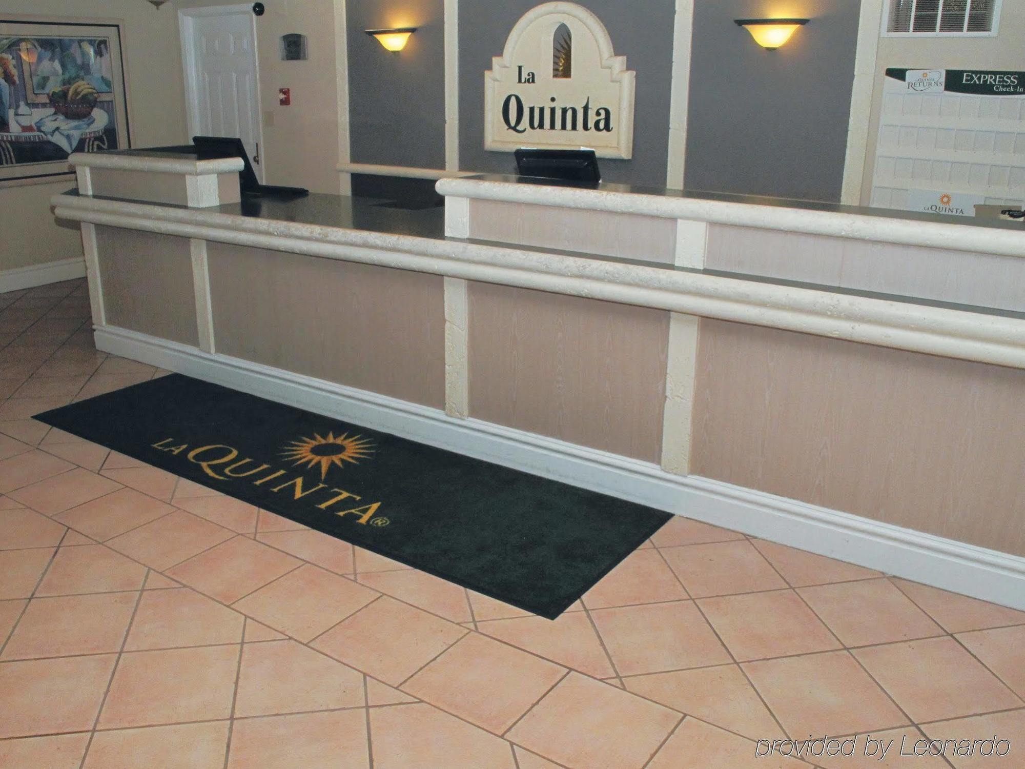 La Quinta Inn By Wyndham Moline Airport Экстерьер фото